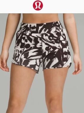 Lululemon Hotty Hot High Rise Lined Short 4" 2
Monarch Bloom Bone Espresso